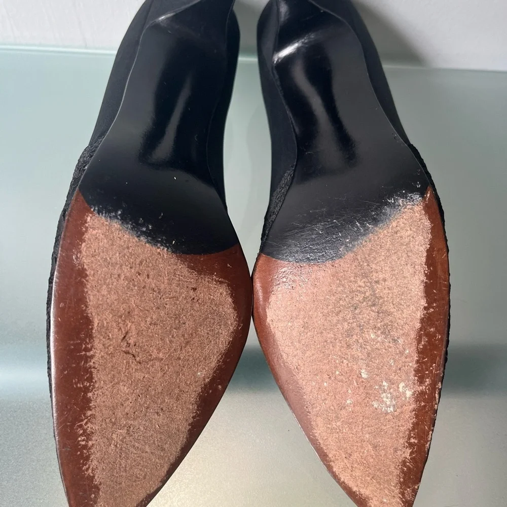 Stuart Weitzman Black Heels with Sophisticated Design